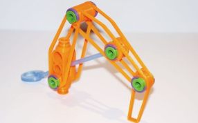 组装好的一只脚