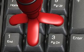 键盘操纵杆侧视图