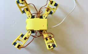 四足机器人上视图