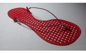 实物图-添加鞋带