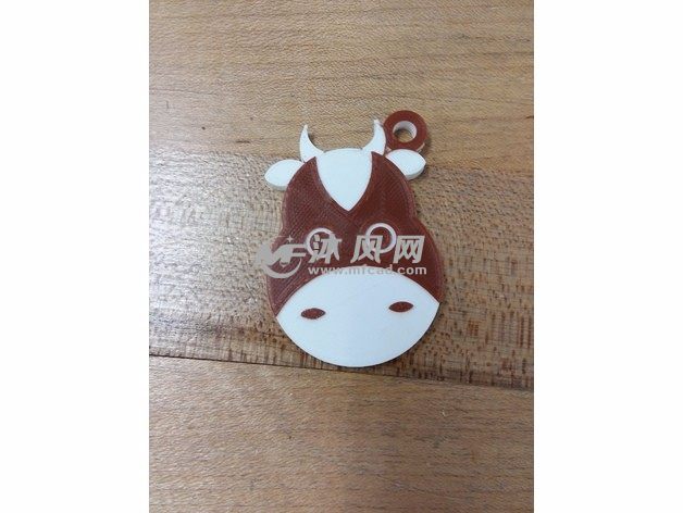 小牛钥匙链实物图