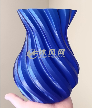 扭曲花瓶实物图