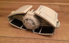 宇宙飞船实物图折叠