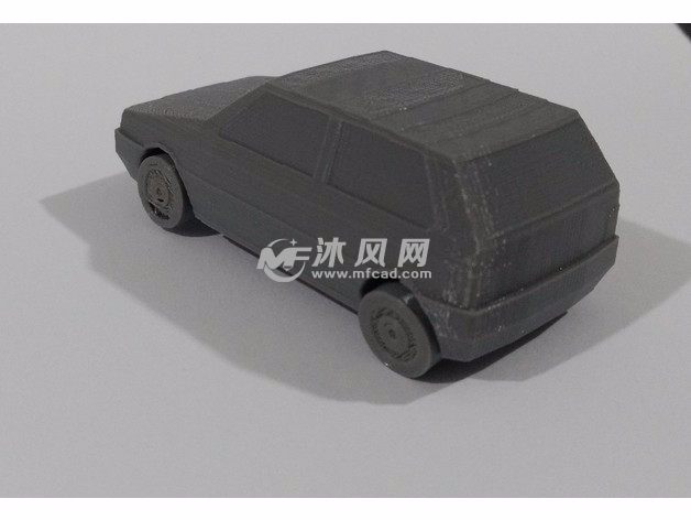 菲亚特UNO-后视图