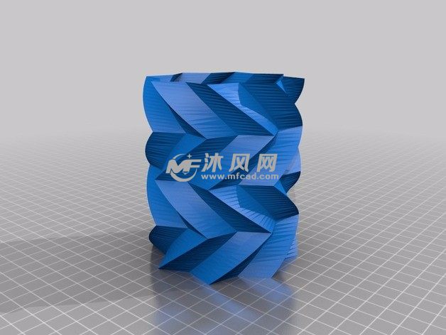 曲折笔筒主视图