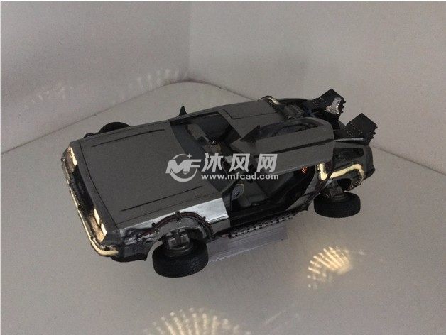 乐高时光车斜视图