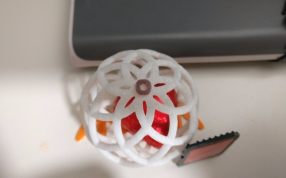 镂空小蛋模型俯视图