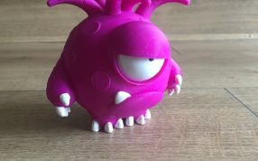 卡通怪兽打印实物