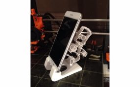 巴特·辛普森手机支架实物图竖放手机