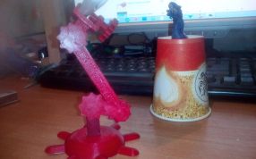 简单手机支架-未放置手机