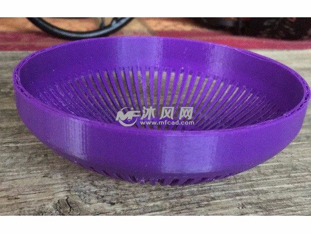 雨量计防护罩斜视图