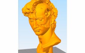 大卫T-800半身像斜视图