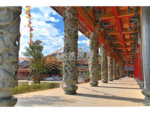  盘龙柱子实物图