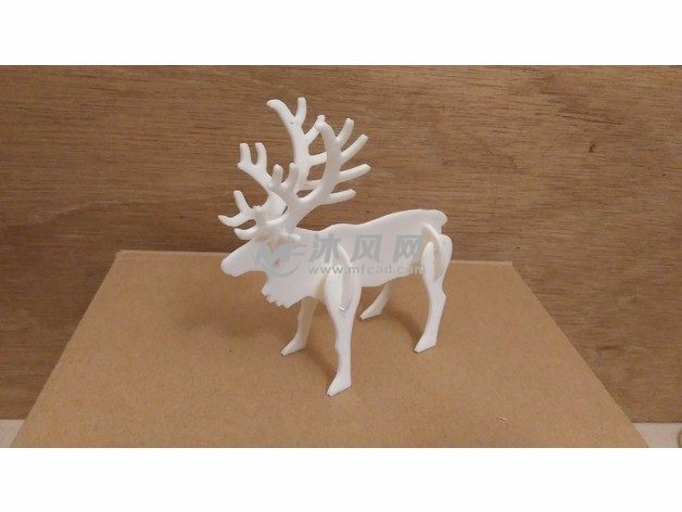 拼接小鹿模型实物图