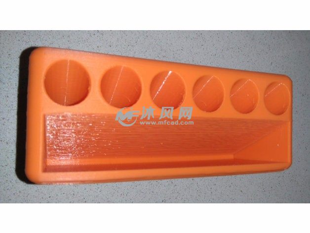 横放笔筒实物图