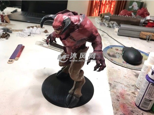 毁灭战士(DOOM)侧视图