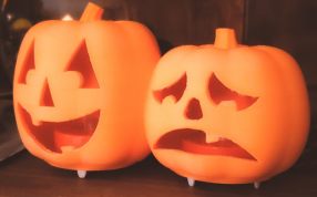 南瓜灯红色笑脸哭脸