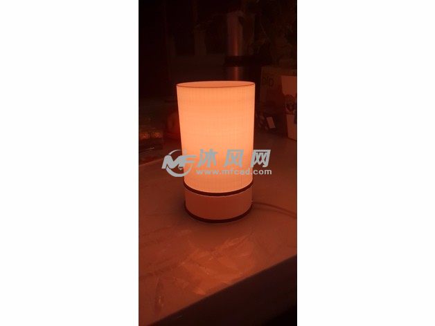 简单灯罩模型红色