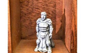 守卫队长模型实物图