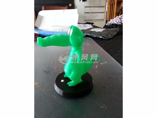 卡通鳄鱼侧视图