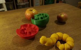 苹果中的毛毛虫实物图