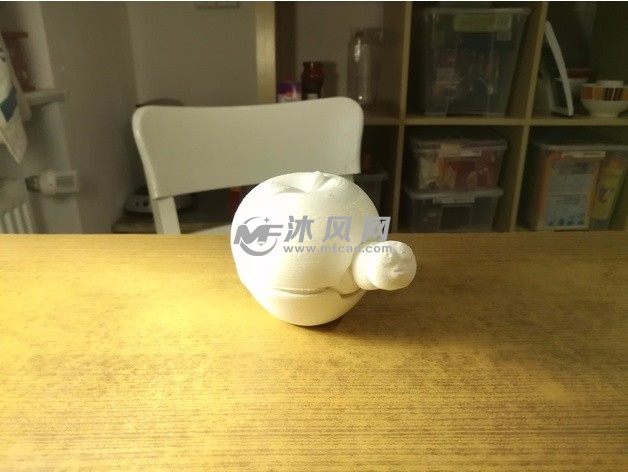 苹果中的毛毛虫实物图合并