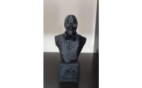 斯坦李雕像-后处理后的实物图