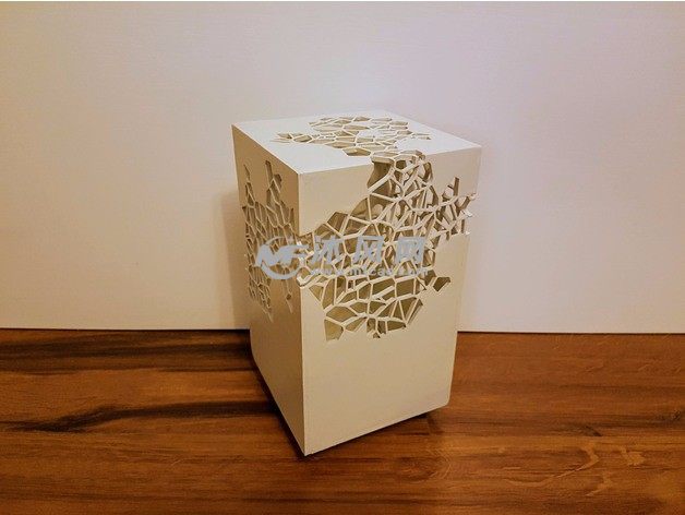 半镂空长方体灯罩未开灯