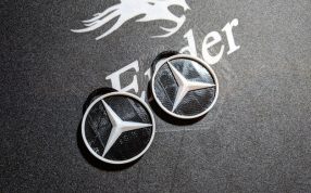  奔驰钥匙链实物图