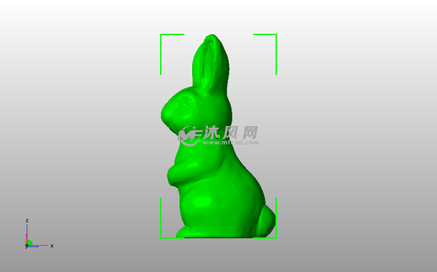 紧张的小兔子侧视图