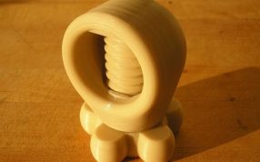  坚果开壳器局部图