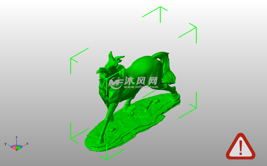 站立的骏马斜视图