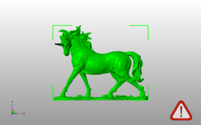 站立的骏马侧视图
