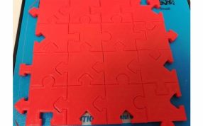  形状拼图模型实物图