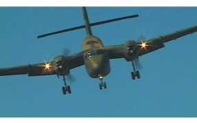 驯鹿飞机模型主视图