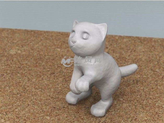 站立的小猫右侧视图