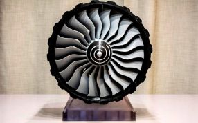 轴流式喷气发动机主视图