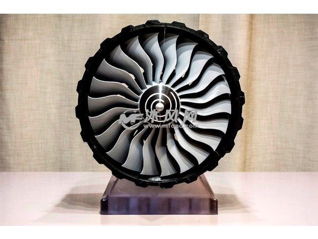 轴流式喷气发动机主视图