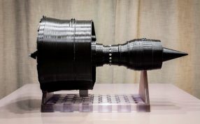 轴流式喷气发动机侧视图