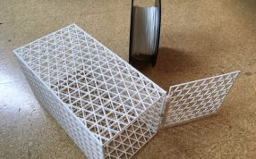 镂空小盒子实物图