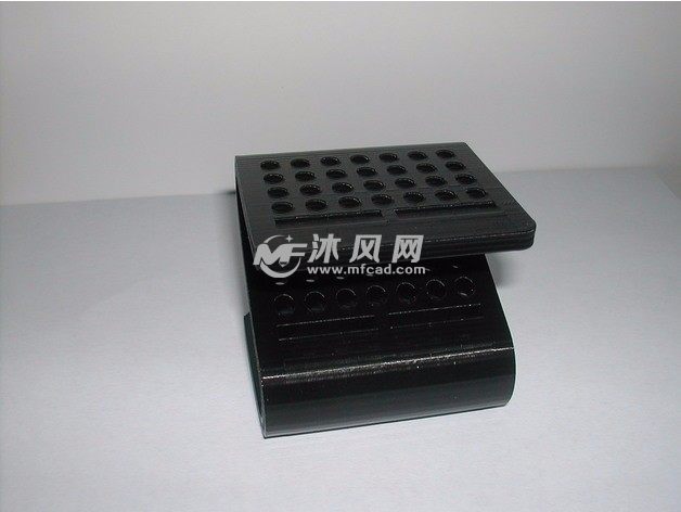 工具架模型主视图