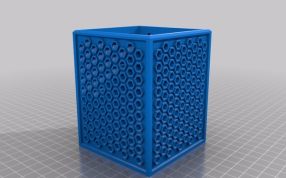 六边形镂空笔筒模型图