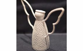 镂空雪人灯罩左侧视图