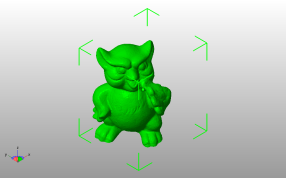 可爱的猫头鹰斜视图