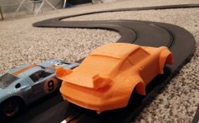 保时捷GT2车身后视图