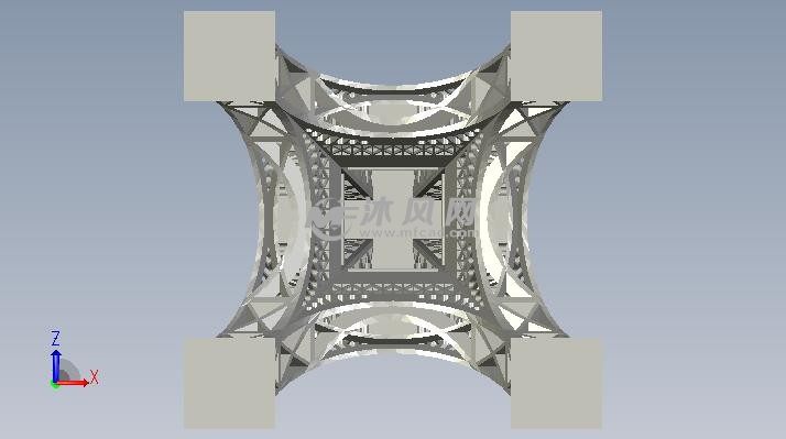 埃菲尔铁塔底部