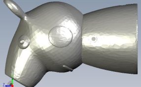 小猪佩奇身体精致模型侧视图