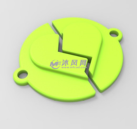 残破的心形吊坠侧视图