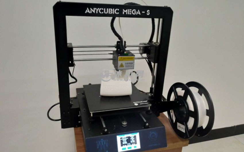 打印中的牙刷架