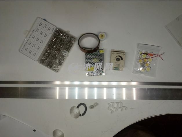 长板组装台灯电路硬件